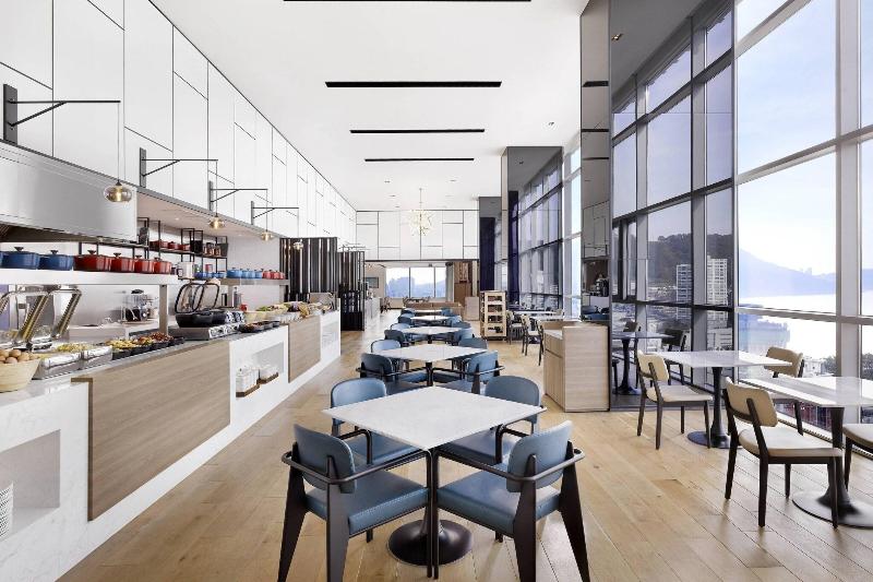 Fairfield By Marriott Busan Songdo Beach image