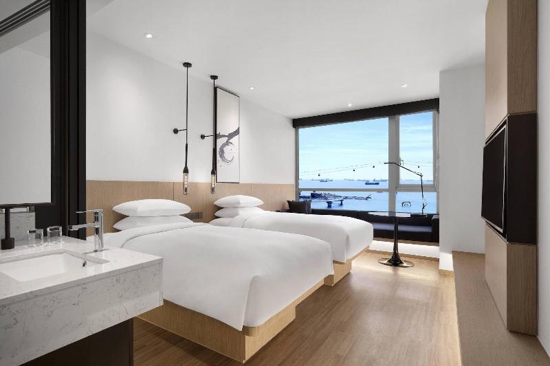 Fairfield By Marriott Busan Songdo Beach image
