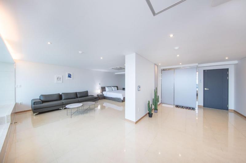 Sangsang Hotel image