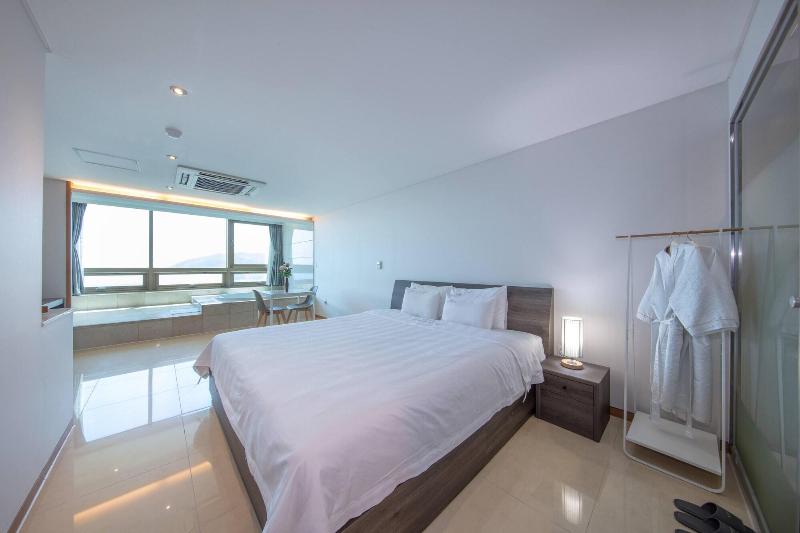 Sangsang Hotel image