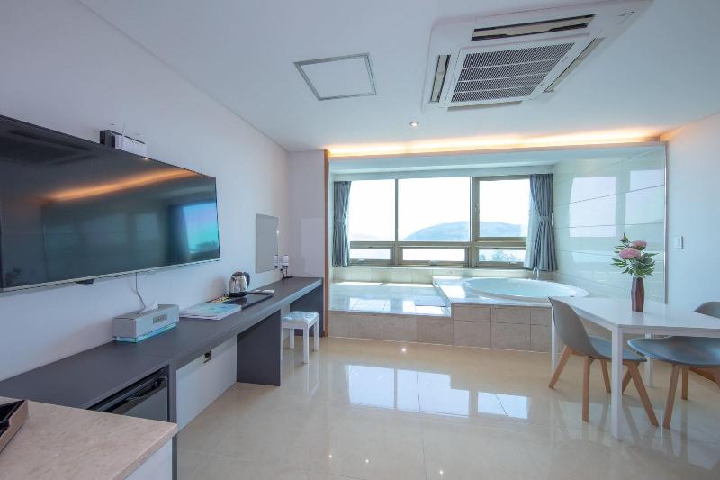 Sangsang Hotel image