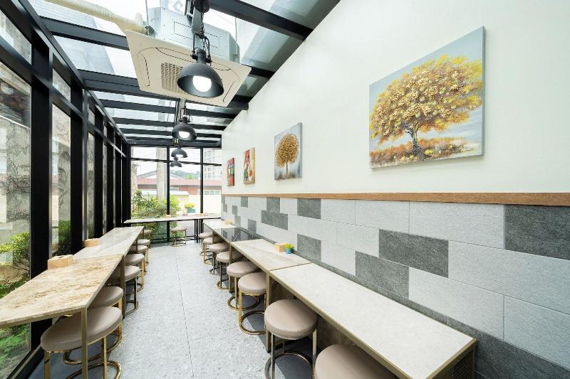 Divine Hotel image