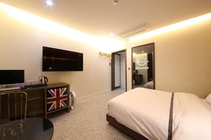 Divine Hotel image