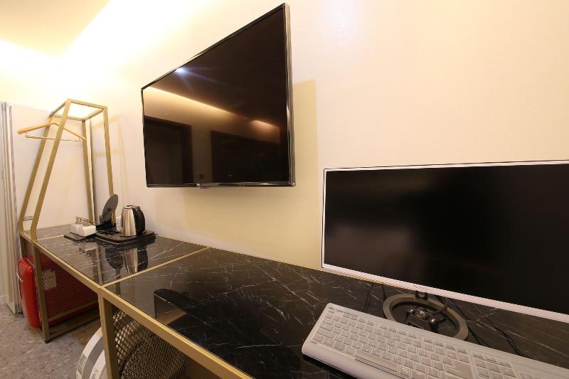 Divine Hotel image