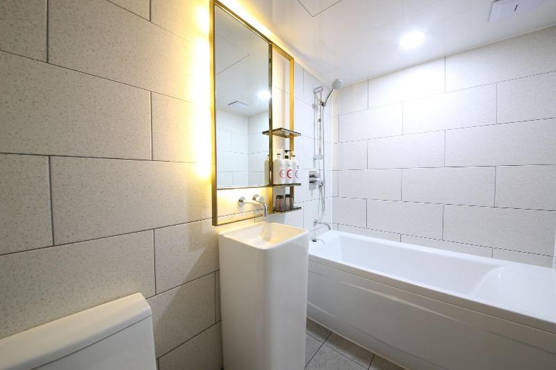 Divine Hotel image