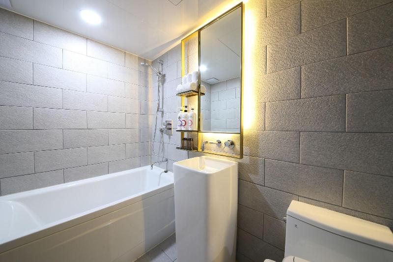 Divine Hotel image