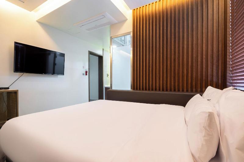 Divine Hotel image