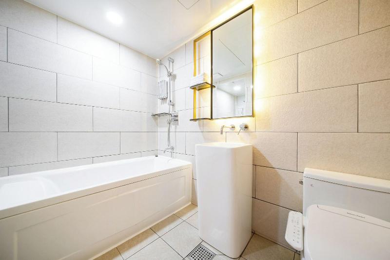 Divine Hotel image