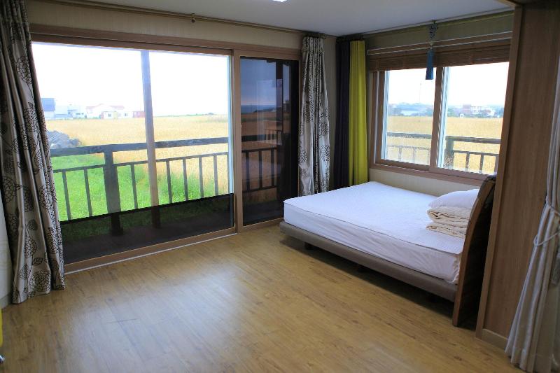 Gillime Pension Guesthouse - Hostel image
