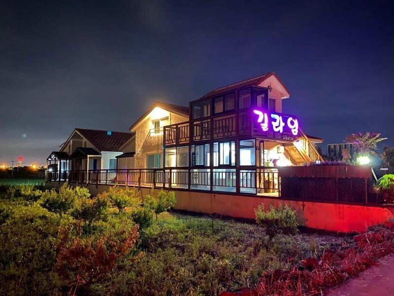 Gillime Pension Guesthouse - Hostel — general view