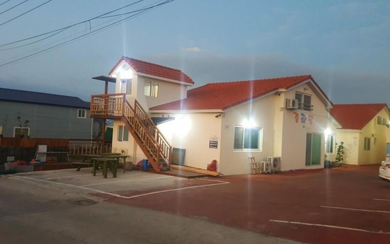 Gillime Pension Guesthouse - Hostel image