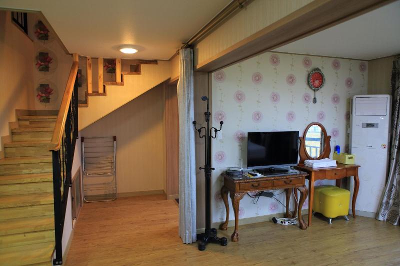 Gillime Pension Guesthouse - Hostel image