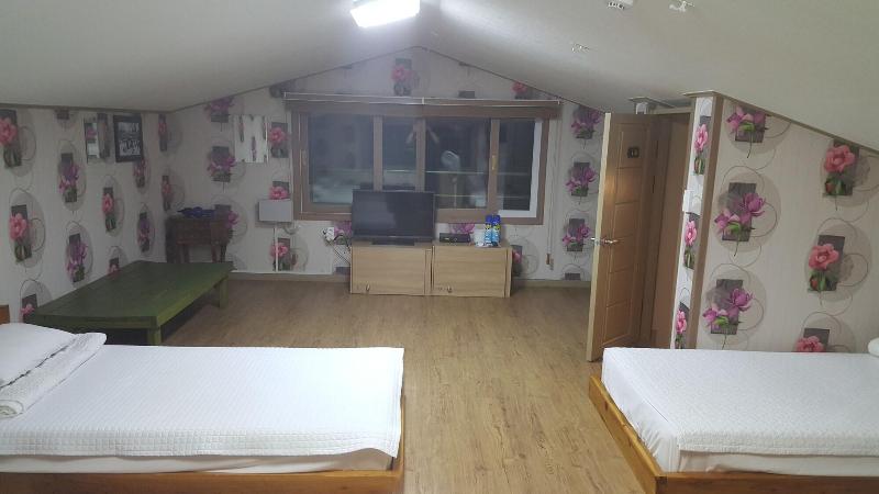 Gillime Pension Guesthouse - Hostel image
