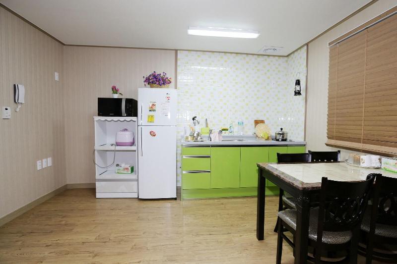 Gillime Pension Guesthouse - Hostel image
