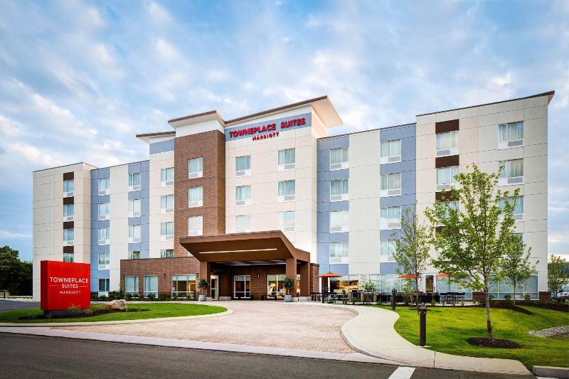 TownePlace Suites by Marriott Chicago Waukegan/Gur image