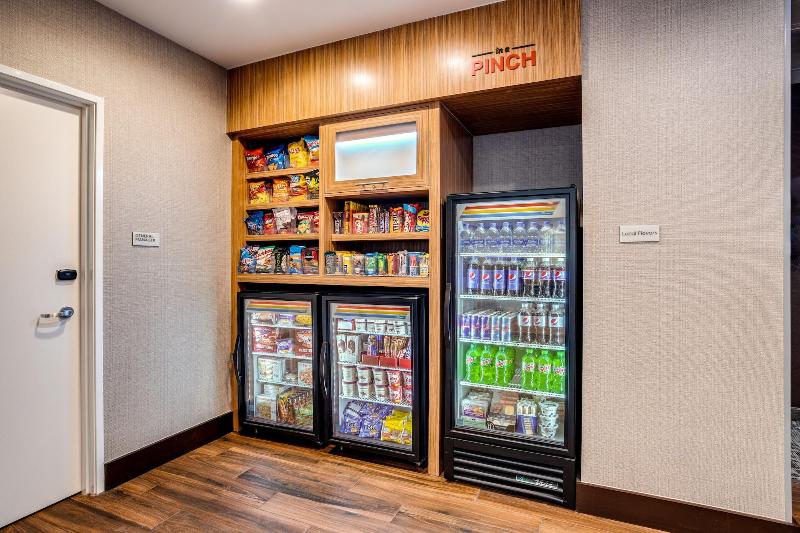 TownePlace Suites by Marriott Chicago Waukegan/Gur image
