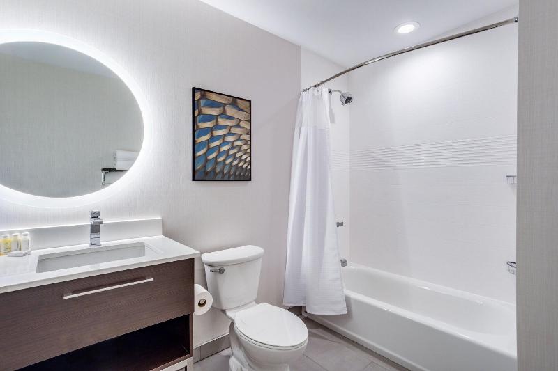 TownePlace Suites by Marriott Chicago Waukegan/Gur image