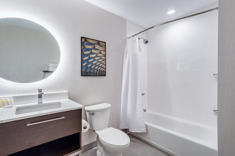TownePlace Suites by Marriott Chicago Waukegan/Gur image