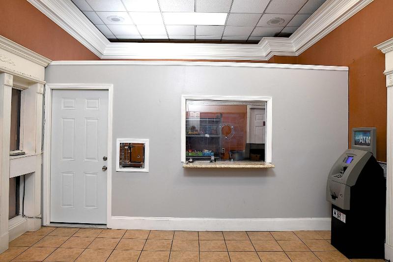 Americas Best Value Inn Baton Rouge Airline image