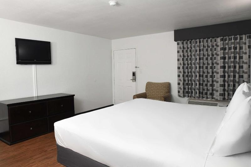 Americas Best Value Inn Baton Rouge Airline image