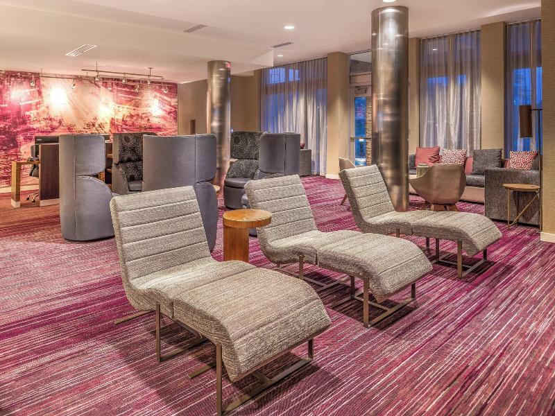 Courtyard By Marriott Detroit Farmington image