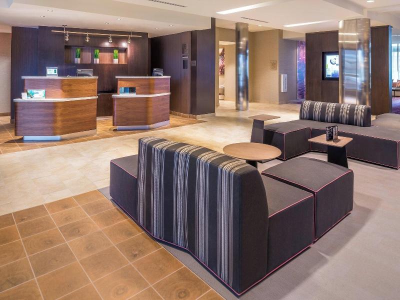 Courtyard By Marriott Detroit Farmington image