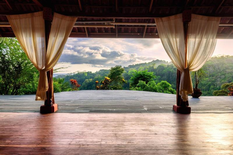Luna Lodge image