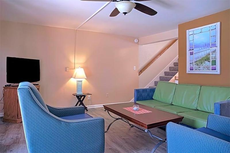 Colonial Inn Motel image