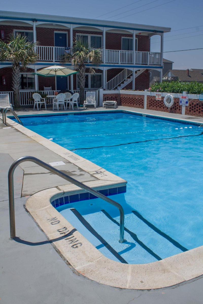 Colonial Inn Motel image