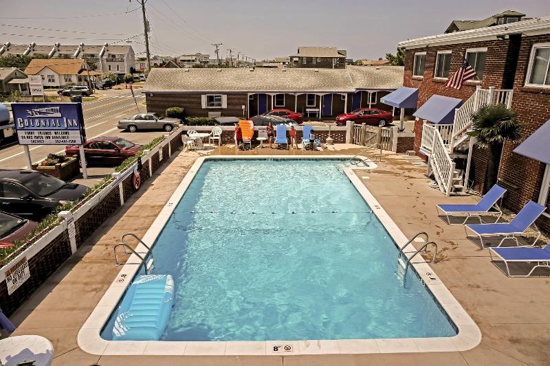 Colonial Inn Motel image