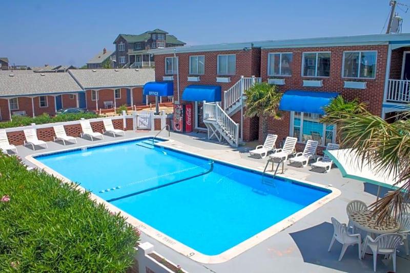 Colonial Inn Motel image
