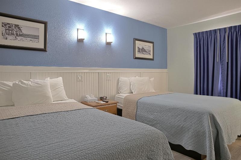 Colonial Inn Motel image