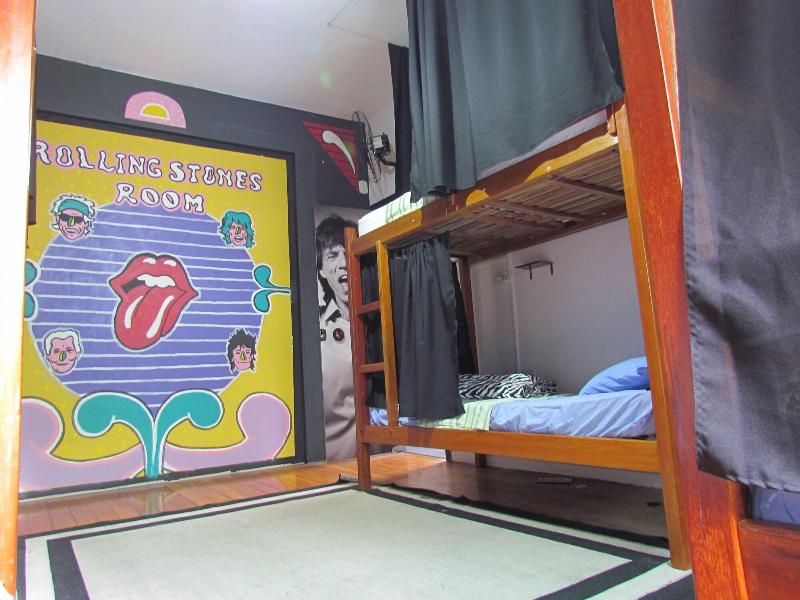 Vila Rock Hostel image