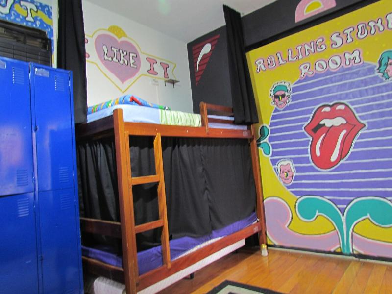 Vila Rock Hostel image