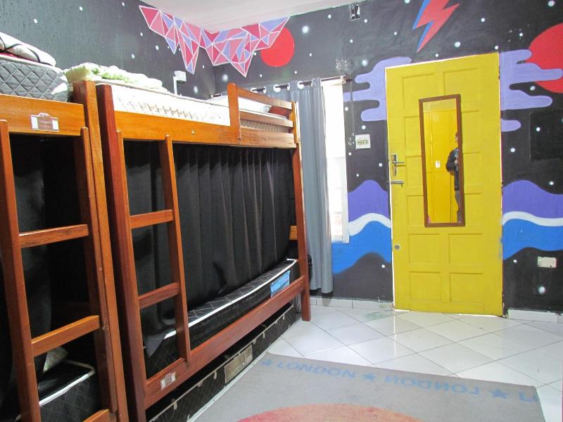 Vila Rock Hostel image