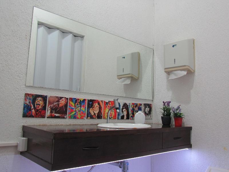 Vila Rock Hostel image