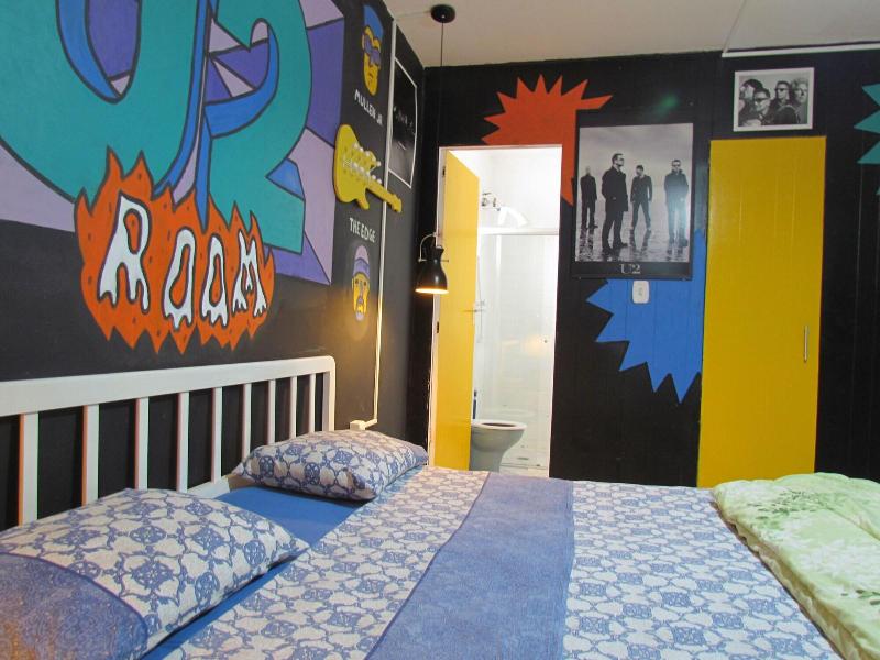 Vila Rock Hostel image