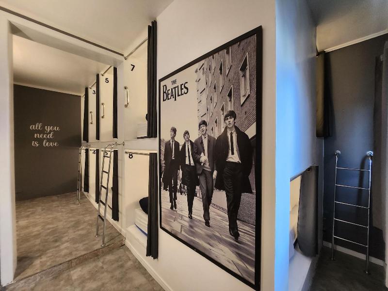 Vila Rock Hostel image