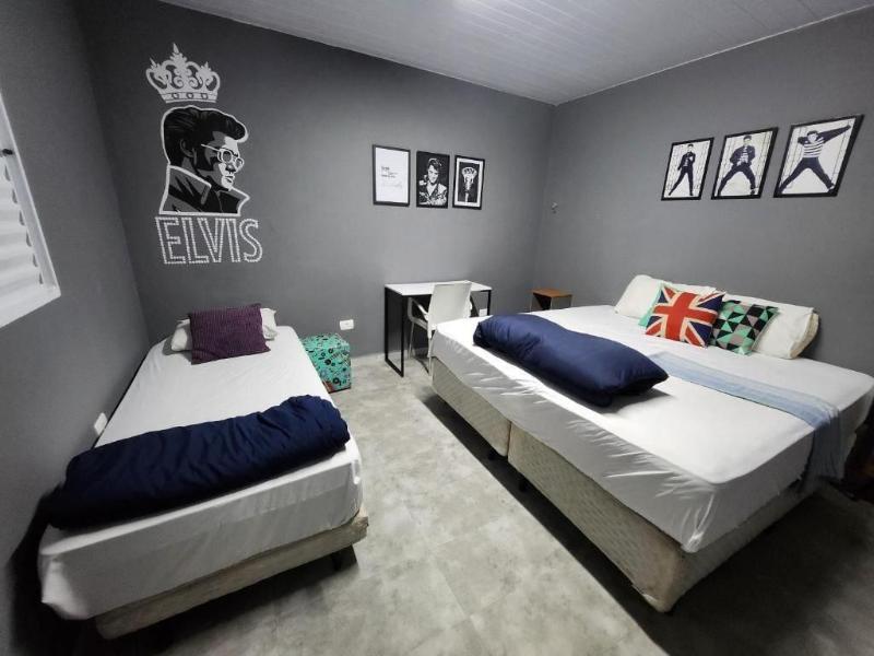 Vila Rock Hostel image