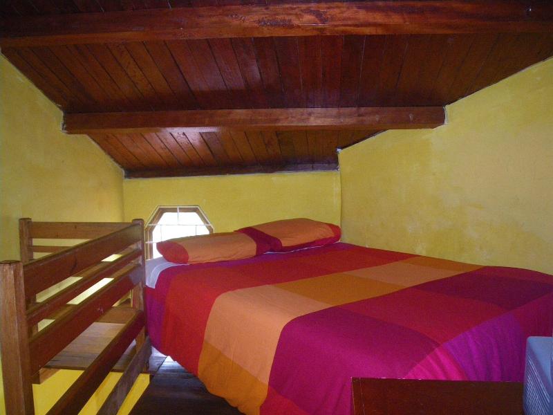 La Casa Amarilla image