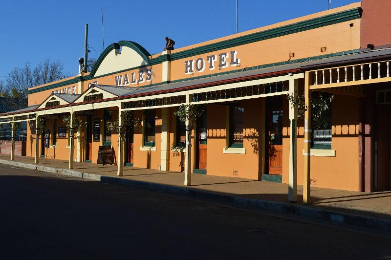 Prince Of Wales Motel
