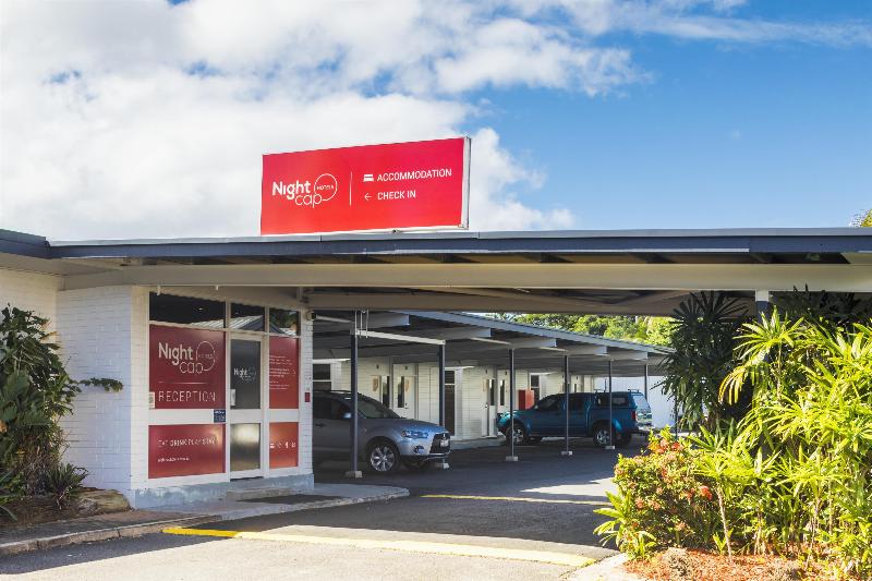 Nightcap At Balaclava Hotel