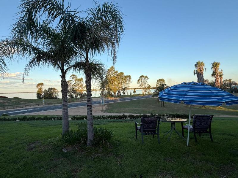 Capricorn Motor Inn