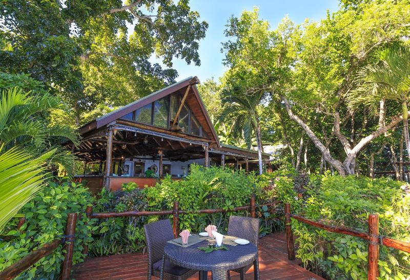 Savasi Island Resort image