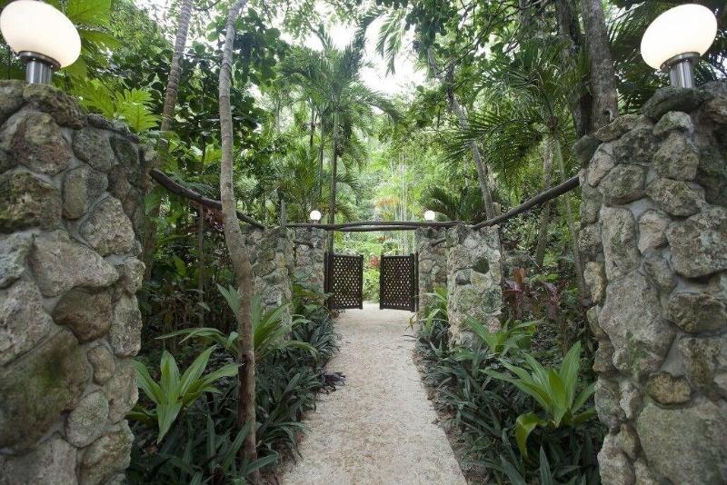 Savasi Island Resort image