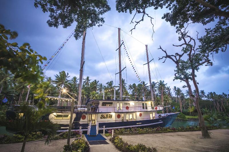 Savasi Island Resort image