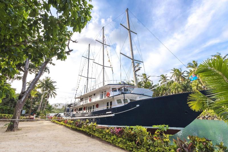 Savasi Island Resort image