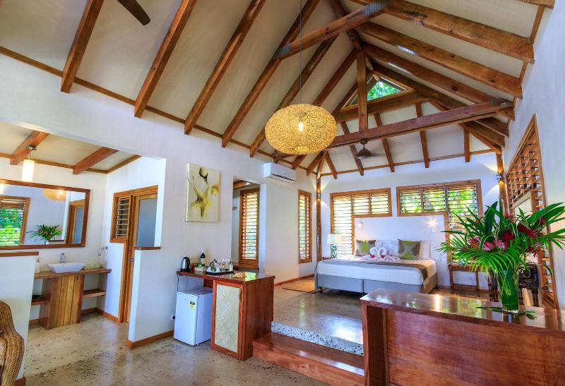 Savasi Island Resort image