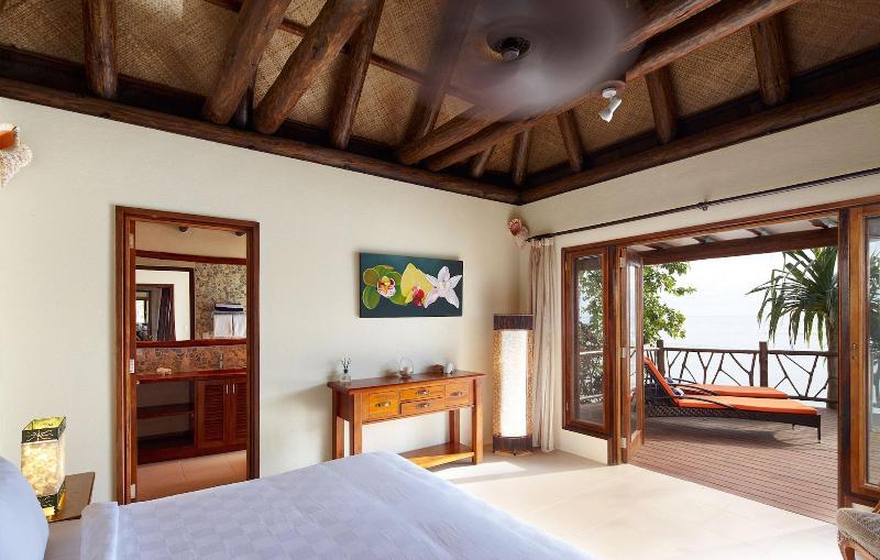 Savasi Island Resort image