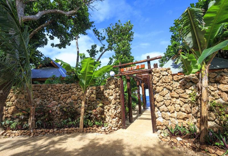 Savasi Island Resort image